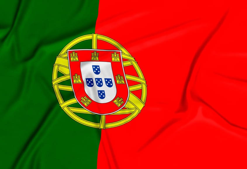 поступление в Португалию
